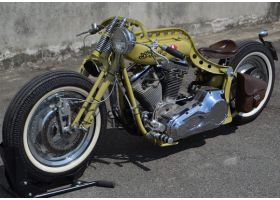 photo HARLEY DAVIDSON SOFTAIL CHOPPER